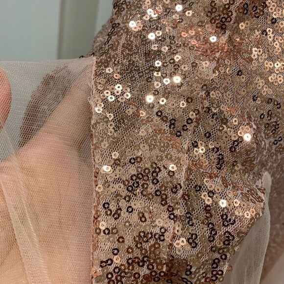 New Beautiful Sparkling Off-The-Shoulder Sequined Fishtail Gown - Picture 12 of 14